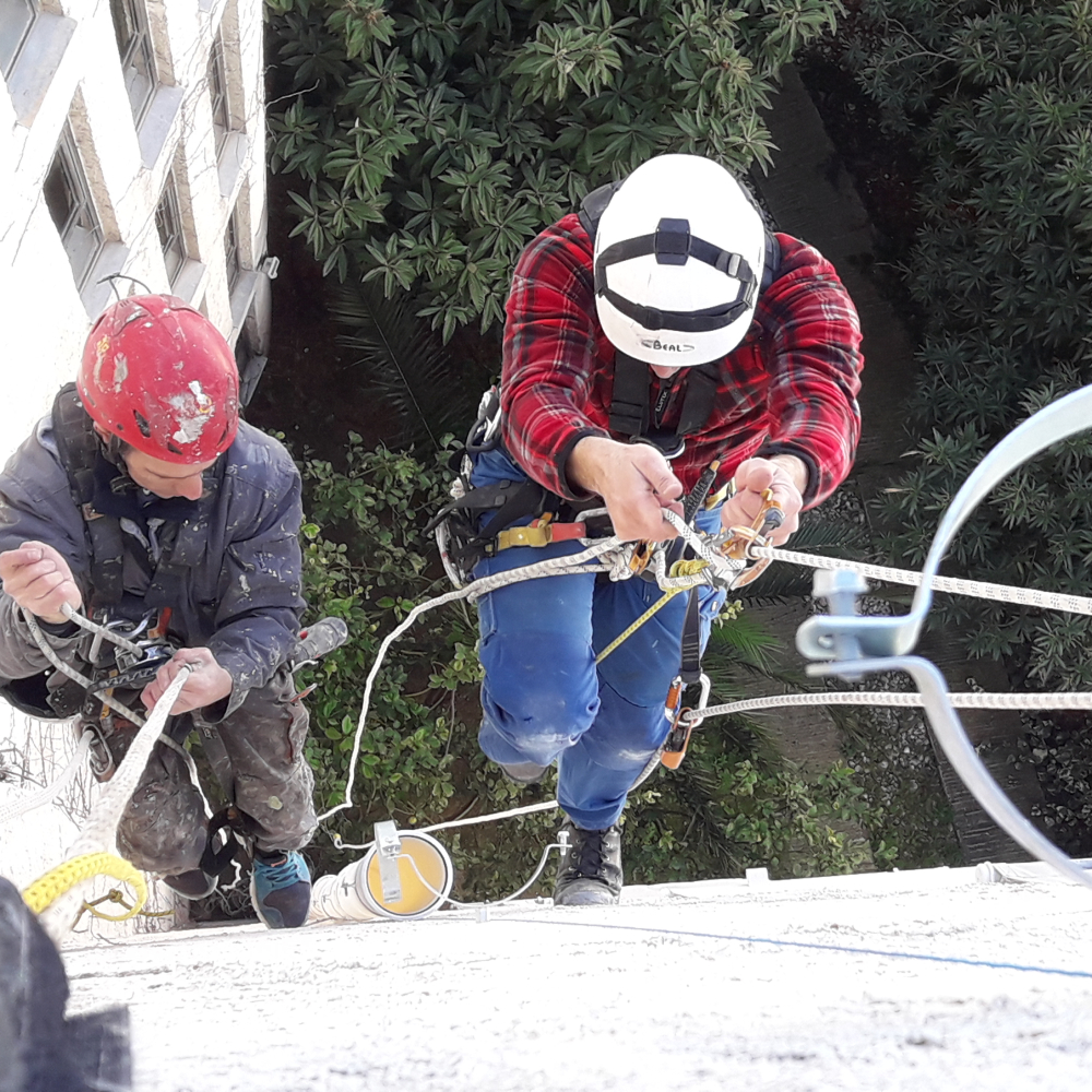 Τοποθέτηση καμινάδας