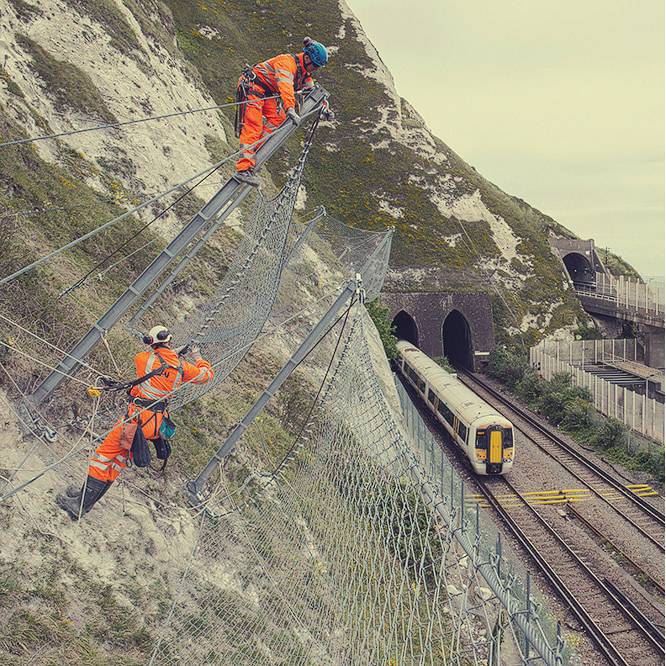 Δυναμικοί φράχτες ανάσχεσης